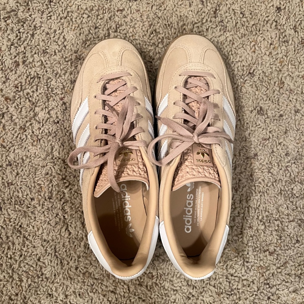 Adidas Women's Gazelle - almost brand new